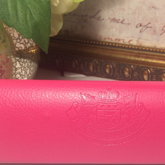 Pink Juicy couture heart shaped eyeglass case New! - Picture 8 of 8